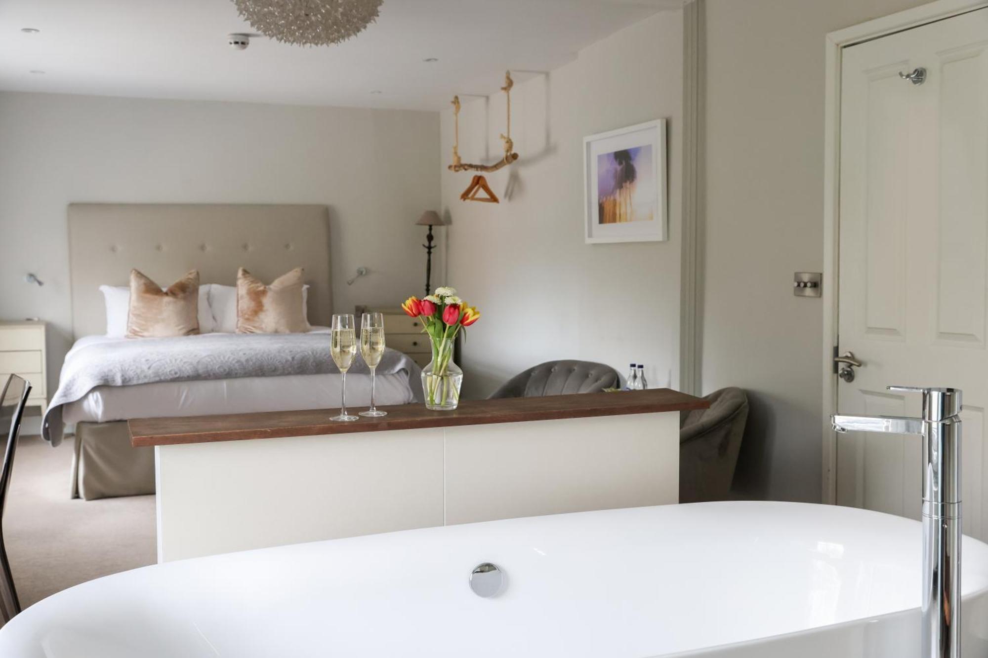 The Goudhurst Inn Buitenkant foto